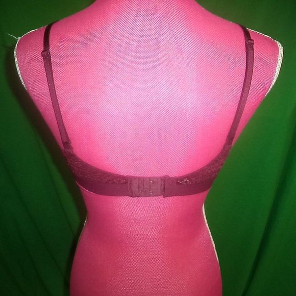 VICTORIA'S SECRET~BRA LINED NO WIRE BURGUNDY LACE PADDED-WOMENS SIZE 32C - Picture 4 of 5